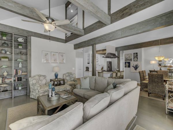 Isle Of Palms Home 1015841