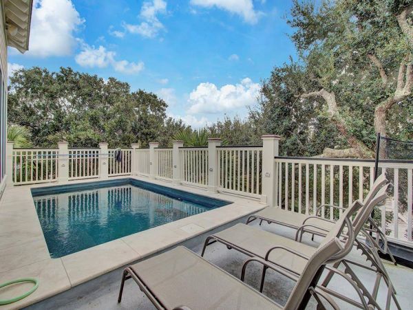 Isle Of Palms Home 1015842