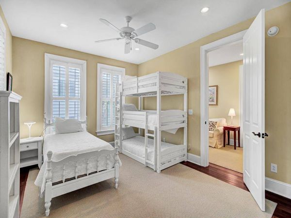 Isle Of Palms Home 1015842