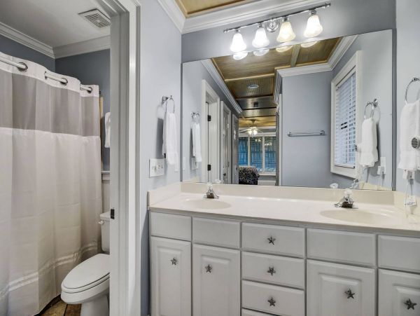 Isle Of Palms Home 1015847