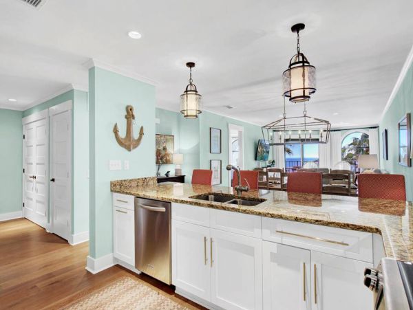 Isle Of Palms Condo 1015849
