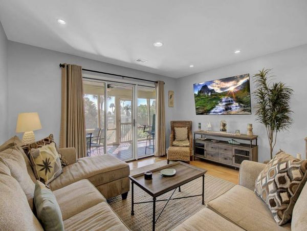 Isle Of Palms Condo 1015852