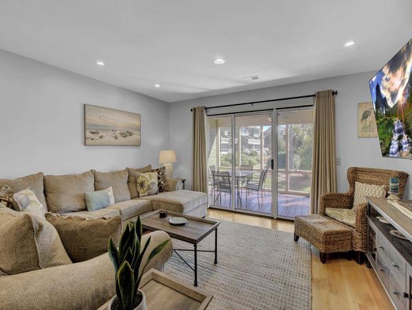 Isle Of Palms Condo 1015852