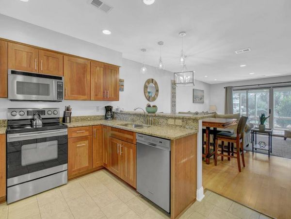 Isle Of Palms Condo 1015852