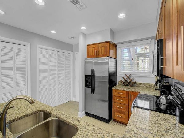 Isle Of Palms Condo 1015852