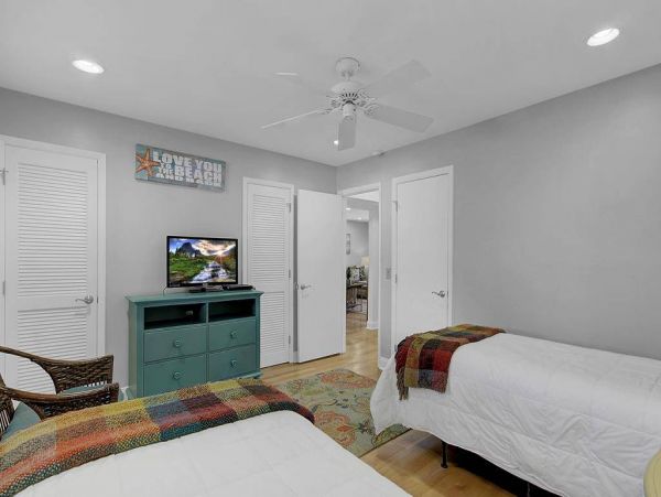 Isle Of Palms Condo 1015852