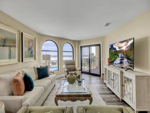 Absolutely Stunning Vacation Home Away From Home Pool Beach
