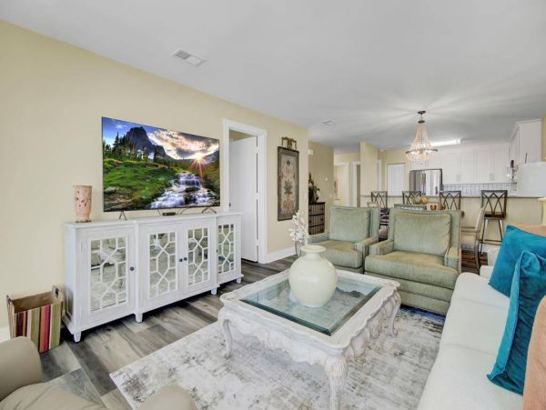 Absolutely Stunning Vacation Home Away From Home Pool Beach