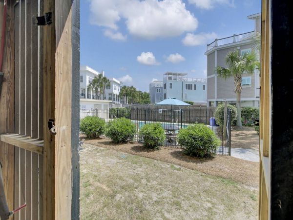 Isle Of Palms Home 1015862