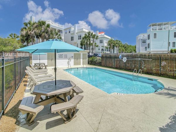 Isle Of Palms Home 1015862
