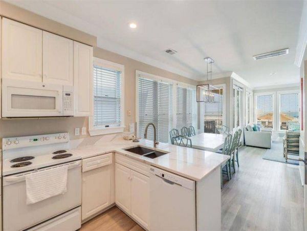 Isle Of Palms Home 1015865