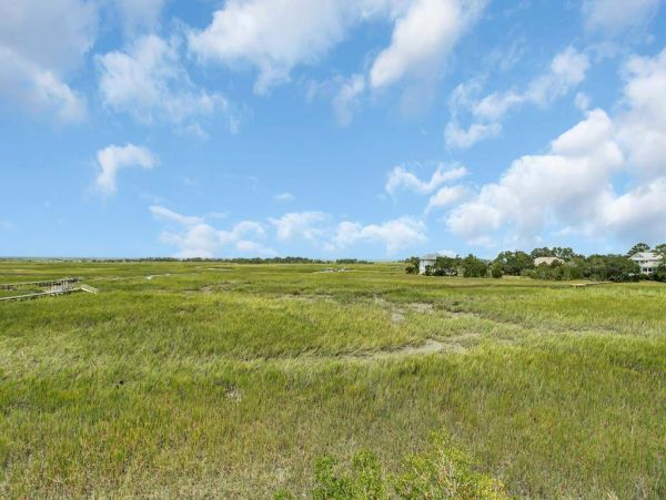 Isle Of Palms Home 1015866