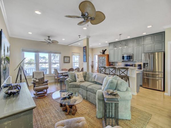 Isle Of Palms Home 1015872
