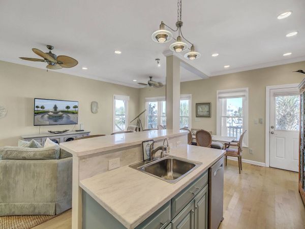 Isle Of Palms Home 1015872