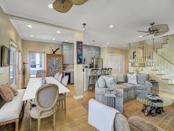 Isle Of Palms Home 1015872