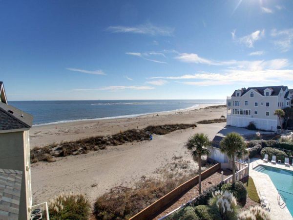 Isle of Palms Vacation Condo One Bedroom