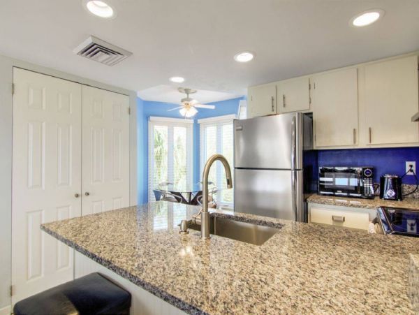 Isle of Palms Vacation Condo One Bedroom