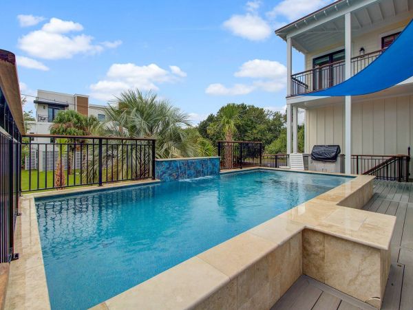 Isle Of Palms Home 1015879