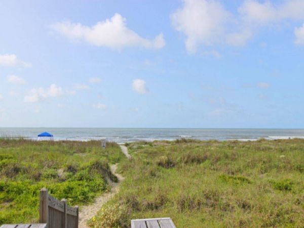 Isle Of Palms Home 1015880