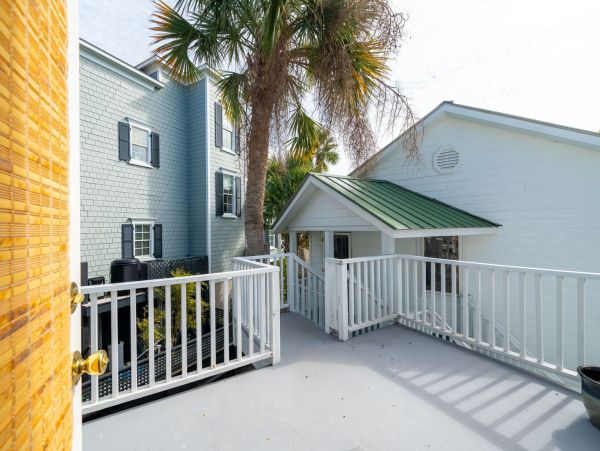 Isle of Palms Historic Beach Home with 5 Bedroom