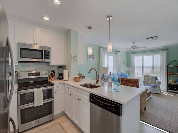 Isle of Palms Vacation Condo One Bedroom