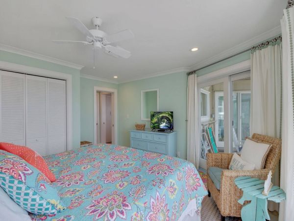 Isle of Palms Vacation Condo One Bedroom