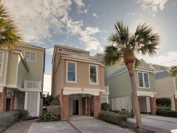 Isle Of Palms Home 1015889