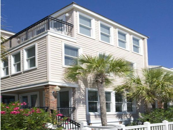 Isle Of Palms Home 1015889