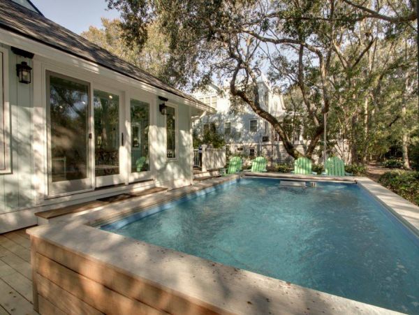 Isle of Palms Rental Sleeps 9 Guests with Pool