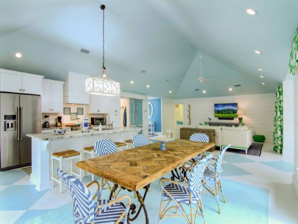 Isle of Palms Rental Sleeps 9 Guests with Pool