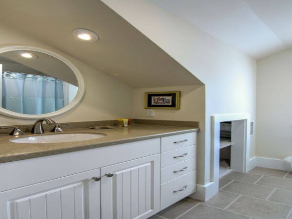Isle of Palms Rental Sleeps 9 Guests with Pool