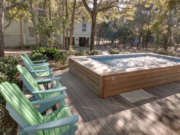 Isle of Palms Rental Sleeps 9 Guests with Pool