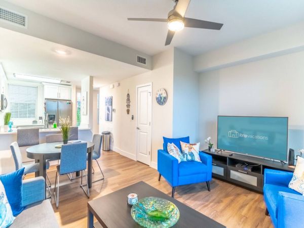 St. Petersburg Condo 1015904