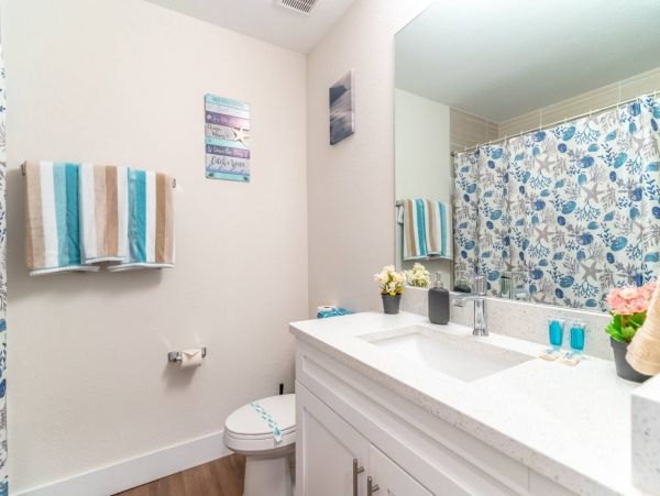 St. Petersburg Condo 1015904