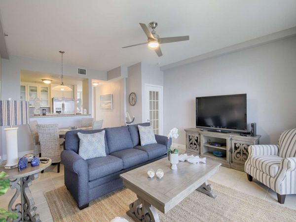 St. Petersburg Condo 1015907