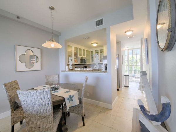 St. Petersburg Condo 1015907