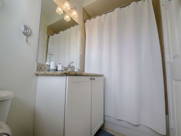 St. Petersburg Condo 1015907