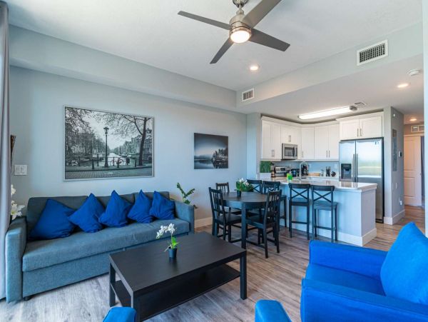 St. Petersburg Condo 1015908