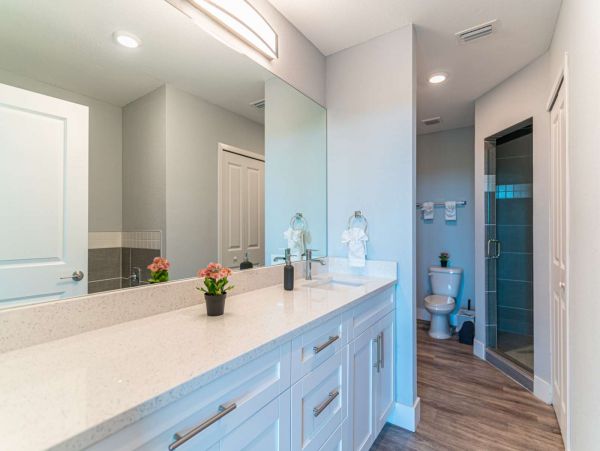 St. Petersburg Condo 1015908