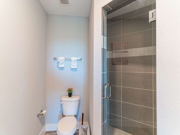 St. Petersburg Condo 1015908
