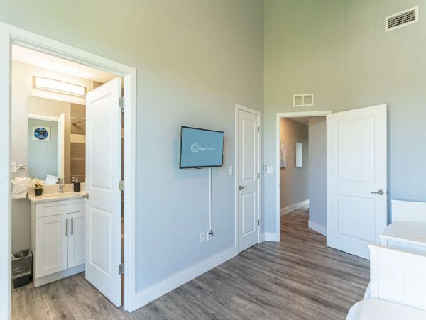 St. Petersburg Condo 1015908