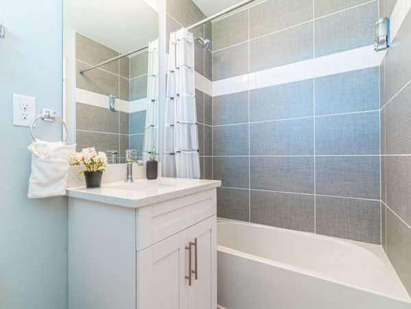 St. Petersburg Condo 1015908