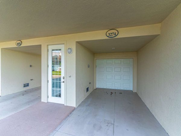 St. Petersburg Condo 1015908