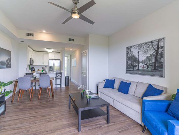 St. Petersburg Condo 1015910