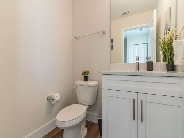 St. Petersburg Condo 1015910