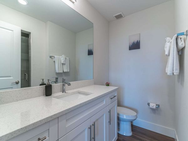 St. Petersburg Condo 1015910