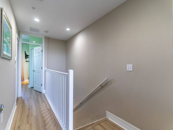 St. Petersburg Condo 1015913