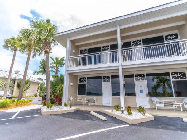 St. Petersburg Condo 1015914