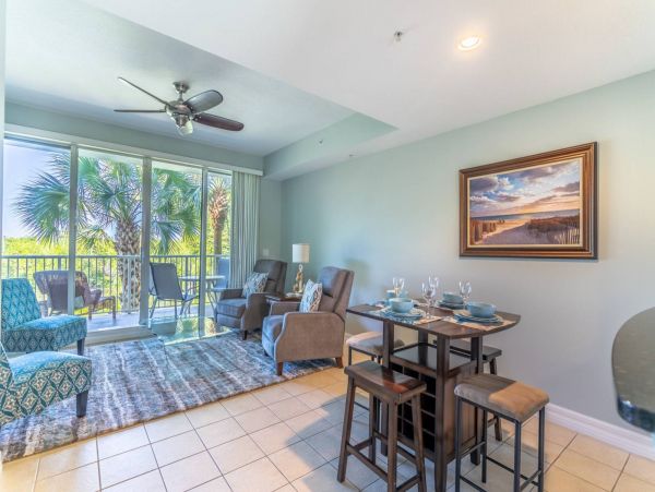 St. Petersburg Condo 1015915