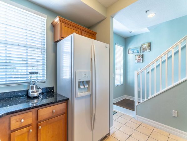 St. Petersburg Condo 1015915